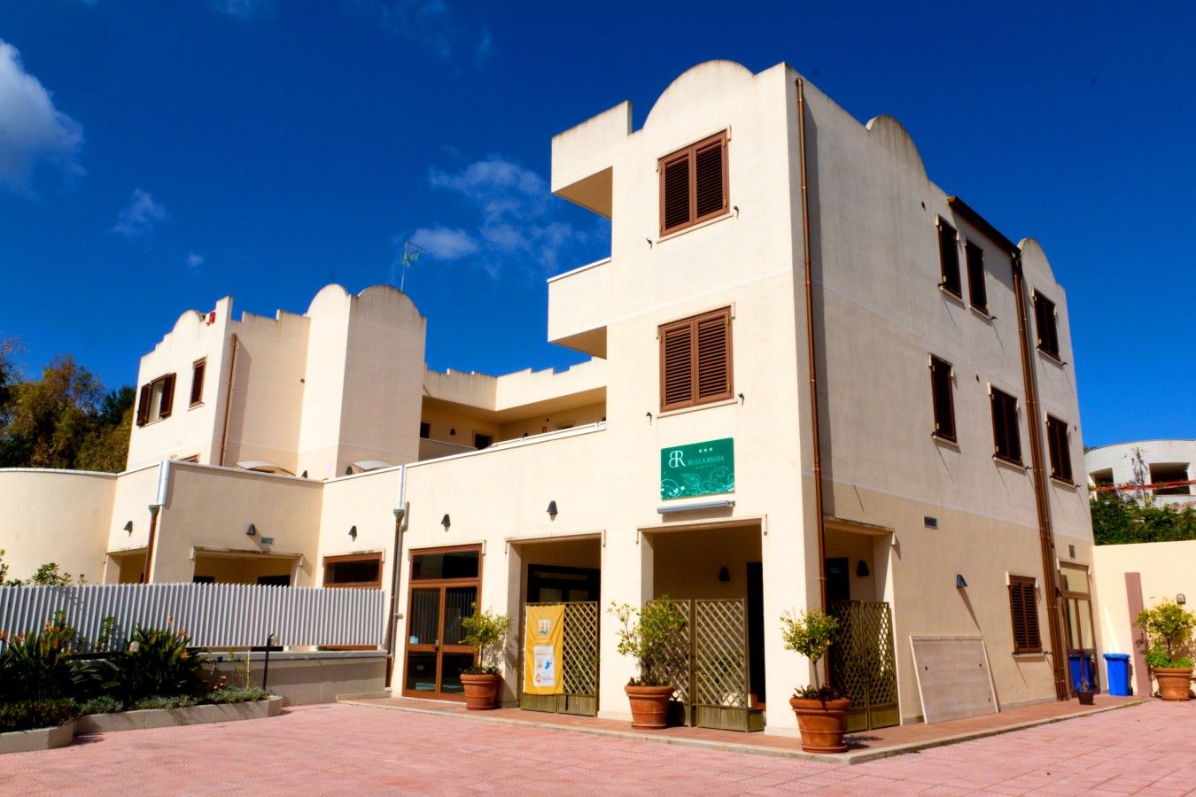 Hotel Bulla Regia Fontane Bianche Exterior foto