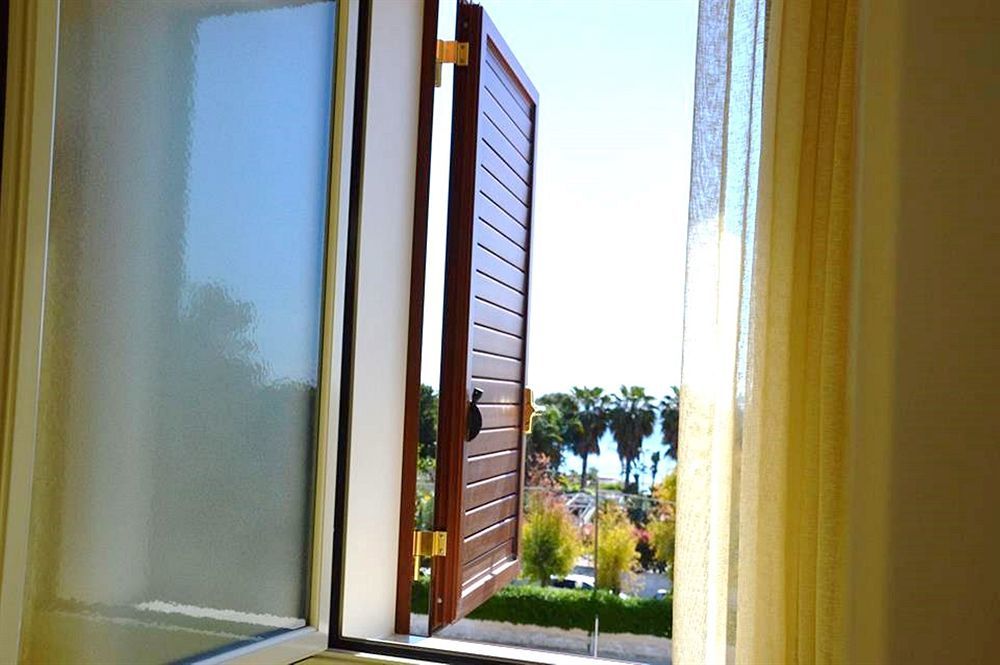 Hotel Bulla Regia Fontane Bianche Exterior foto