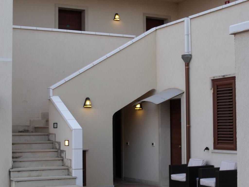 Hotel Bulla Regia Fontane Bianche Exterior foto